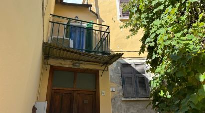 Casa indipendente / Villa 7 locali di 142 m² in Finale Ligure (17024)
