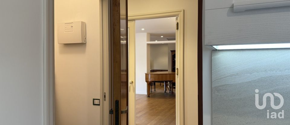 Four-room apartment of 170 m² in Palermo (90138)