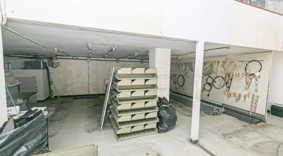 Negozio / locale commerciale di 170 m² in Genova (16149)