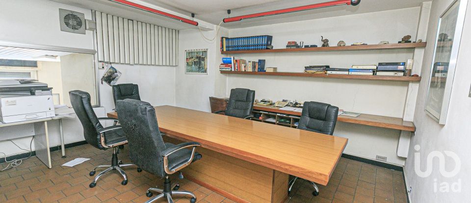 Negozio / locale commerciale di 170 m² in Genova (16149)