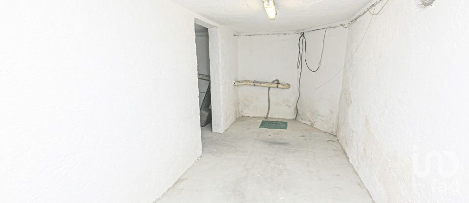 Negozio / locale commerciale di 170 m² in Genova (16149)