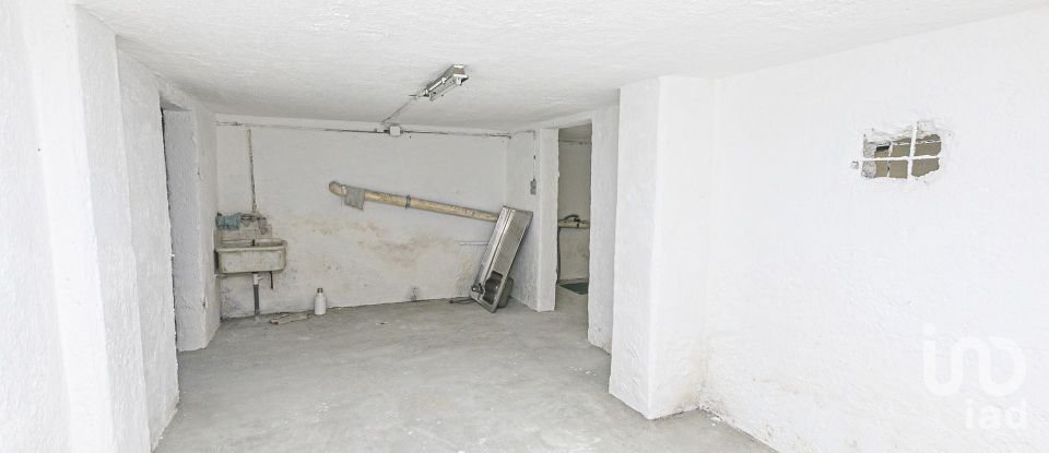 Negozio / locale commerciale di 170 m² in Genova (16149)