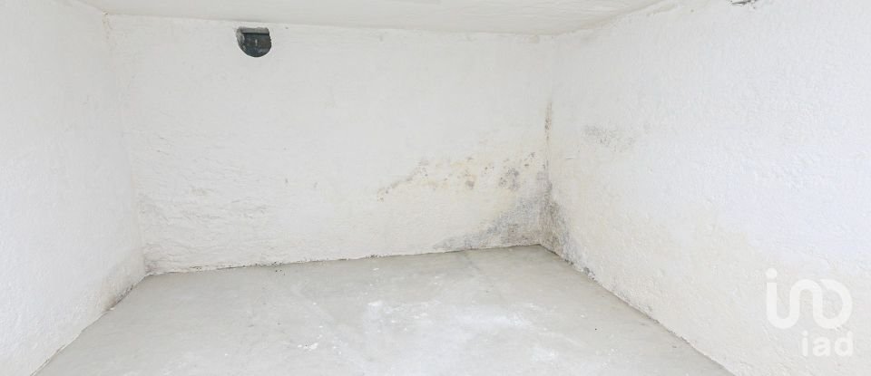 Negozio / locale commerciale di 170 m² in Genova (16149)