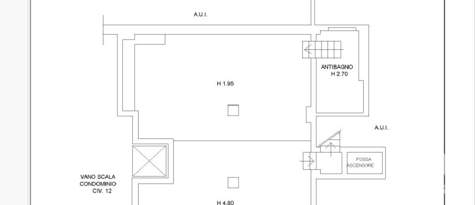 Negozio / locale commerciale di 170 m² in Genova (16149)