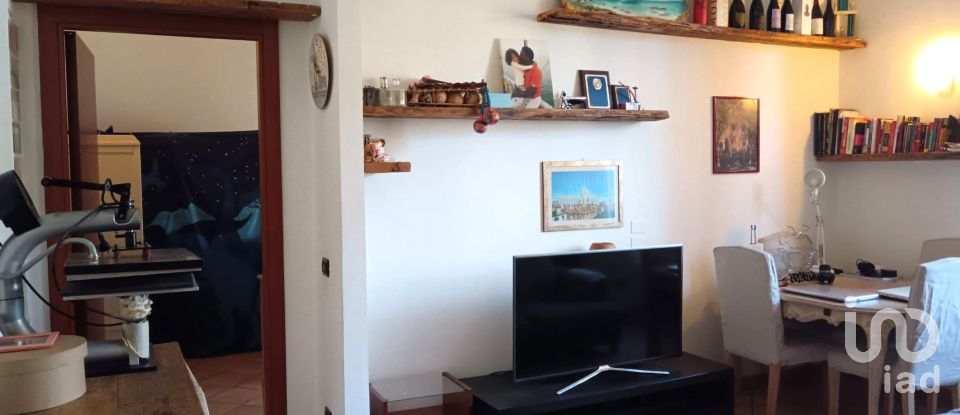 Two-room apartment of 60 m² in Milano (20155)