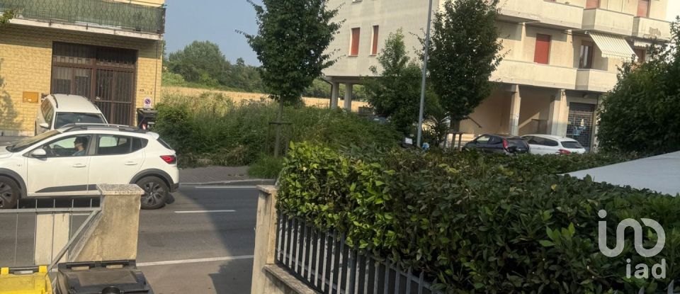 Apartment 7 rooms of 155 m² in Prato (59100)