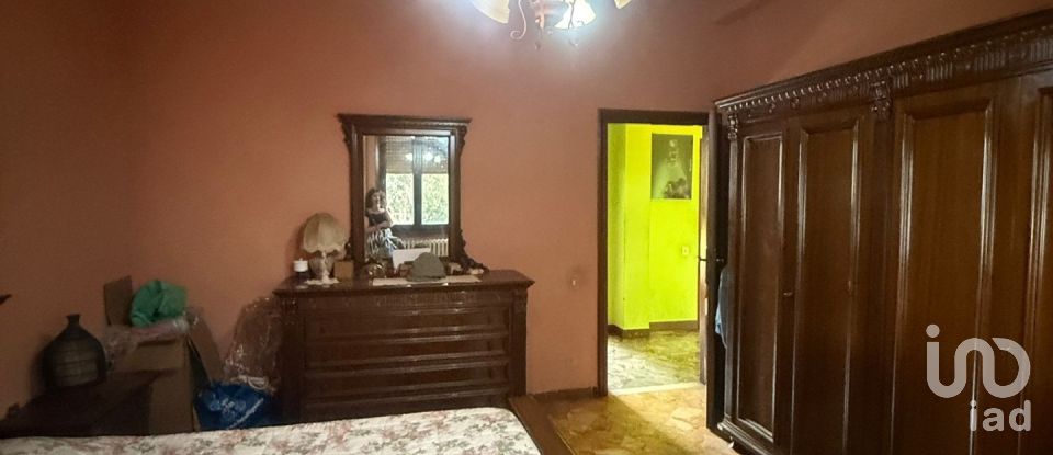 Apartment 7 rooms of 155 m² in Prato (59100)