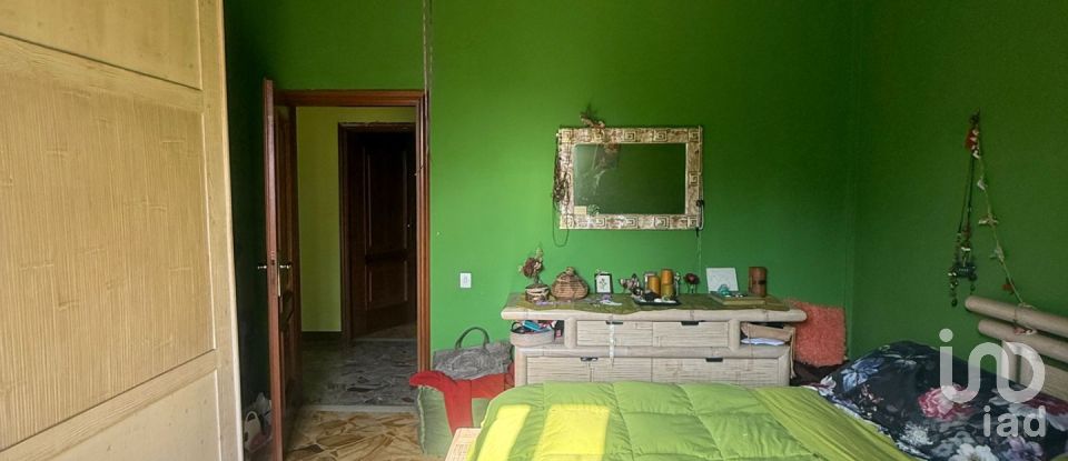 Apartment 7 rooms of 155 m² in Prato (59100)