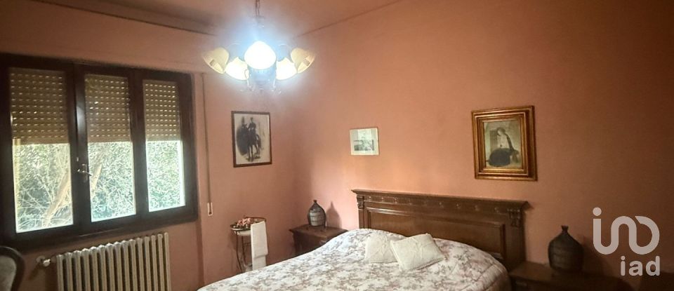 Apartment 7 rooms of 155 m² in Prato (59100)