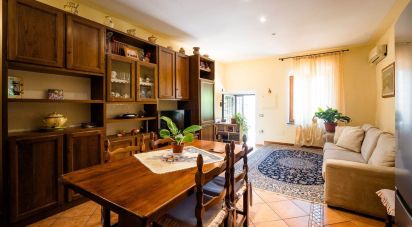 Casa indipendente / Villa 7 locali di 129 m² in Signa (50058)