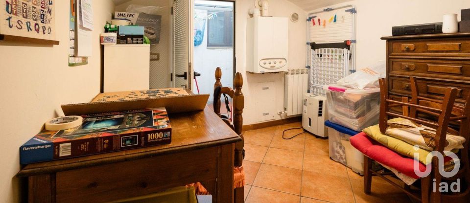 House 7 rooms of 129 m² in Signa (50058)