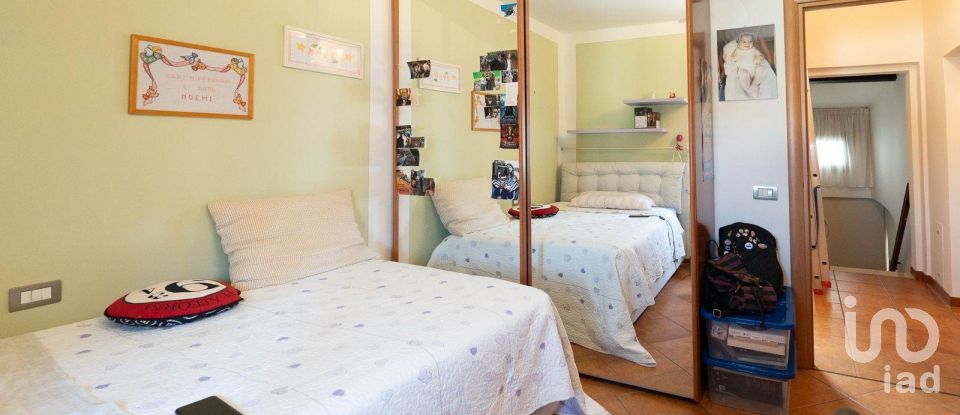 House 7 rooms of 129 m² in Signa (50058)