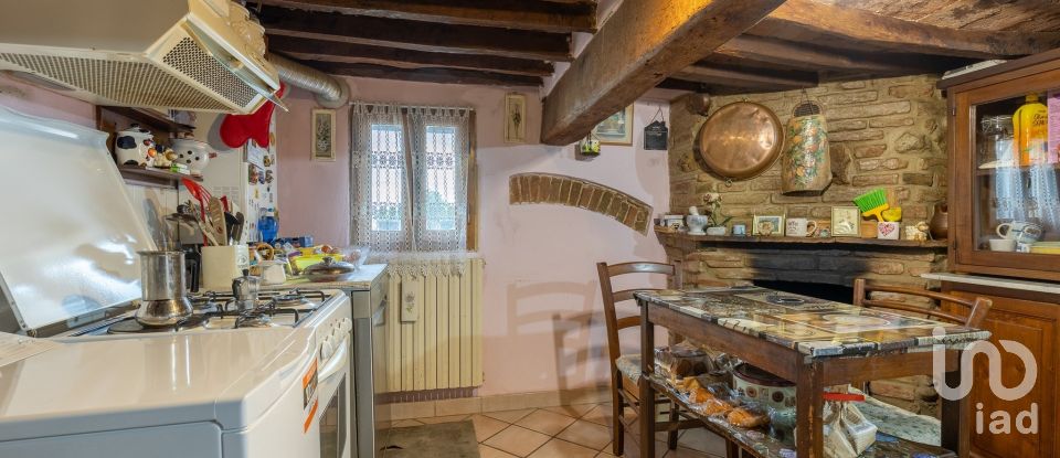 Apartment 6 rooms of 83 m² in Peccioli (56037)