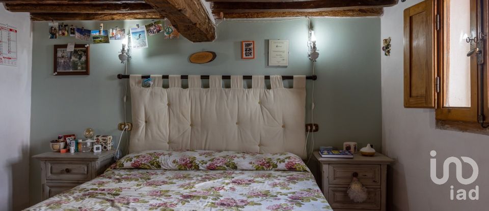 Apartment 6 rooms of 83 m² in Peccioli (56037)