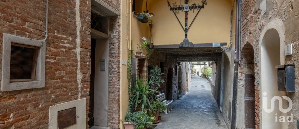 Apartment 6 rooms of 83 m² in Peccioli (56037)