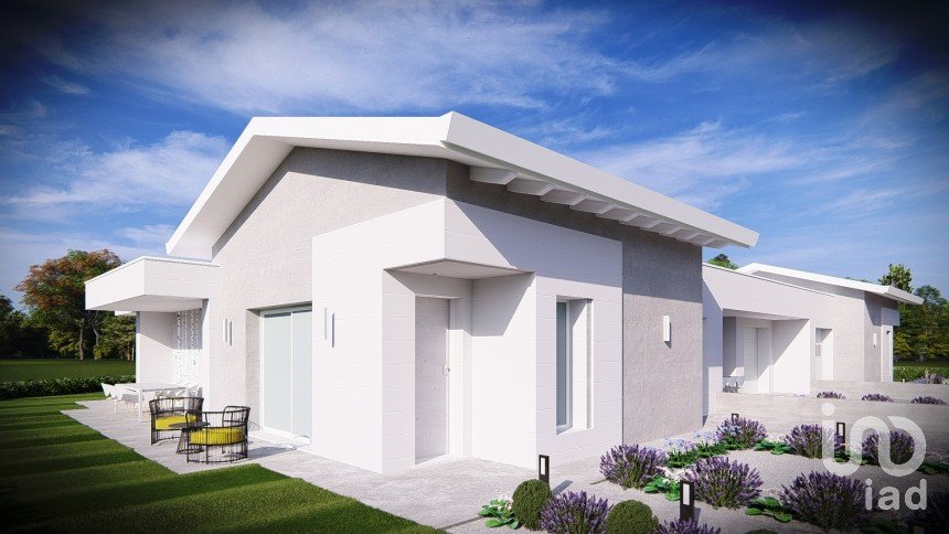 Casale 5 locali di 140 m² in Castel Goffredo (46042)