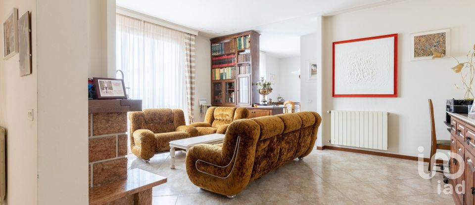 Apartment 8 rooms of 115 m² in Santa Croce sull'Arno (56029)