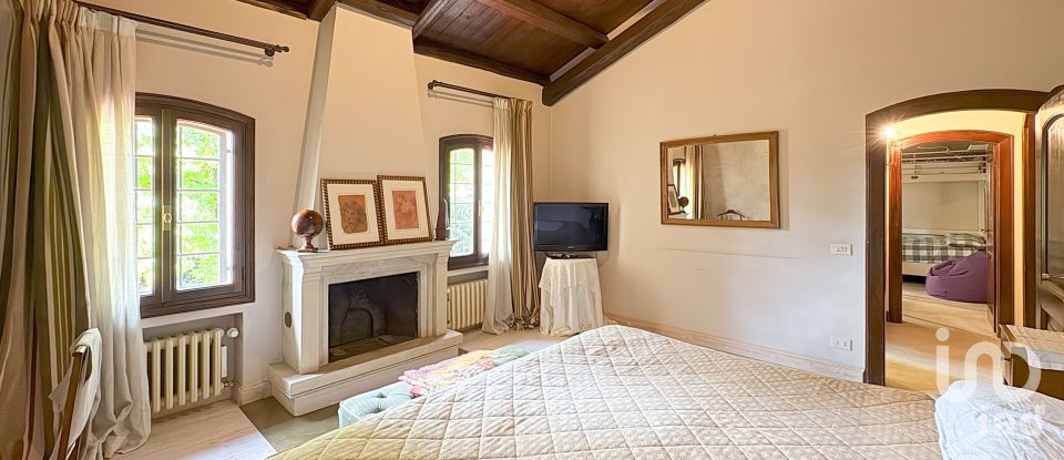 Barn conversion 11 rooms of 560 m² in Montegrotto Terme (35036)