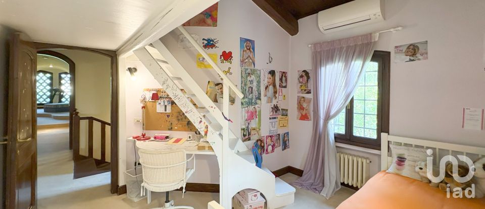 Barn conversion 11 rooms of 560 m² in Montegrotto Terme (35036)