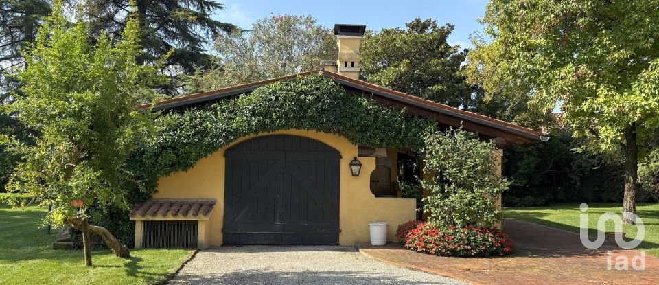 Barn conversion 11 rooms of 560 m² in Montegrotto Terme (35036)