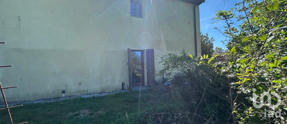 Townhouse 10 rooms of 400 m² in Vicchio (50039)