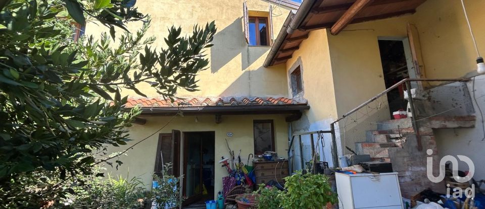 Townhouse 10 rooms of 400 m² in Vicchio (50039)