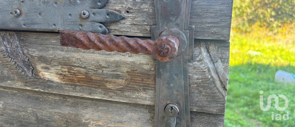 Townhouse 10 rooms of 400 m² in Vicchio (50039)