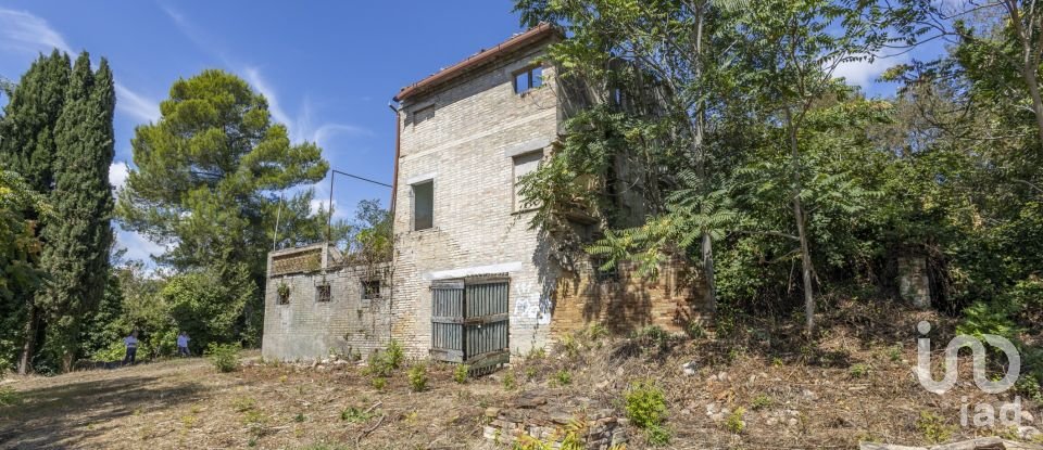 Country home 6 rooms of 200 m² in Filottrano (60024)