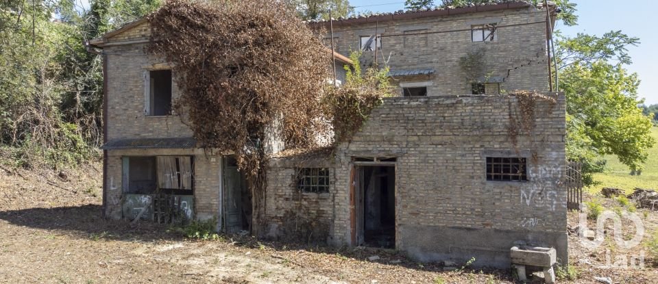 Country home 6 rooms of 200 m² in Filottrano (60024)