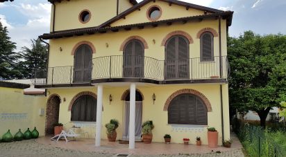 Casa indipendente / Villa 10 locali di 350 m² in Palestro (27030)