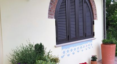 Casa indipendente / Villa 10 locali di 350 m² in Palestro (27030)