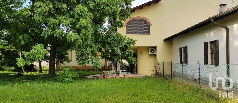 Casa indipendente / Villa 10 locali di 350 m² in Palestro (27030)