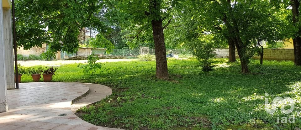 Casa indipendente / Villa 10 locali di 350 m² in Palestro (27030)