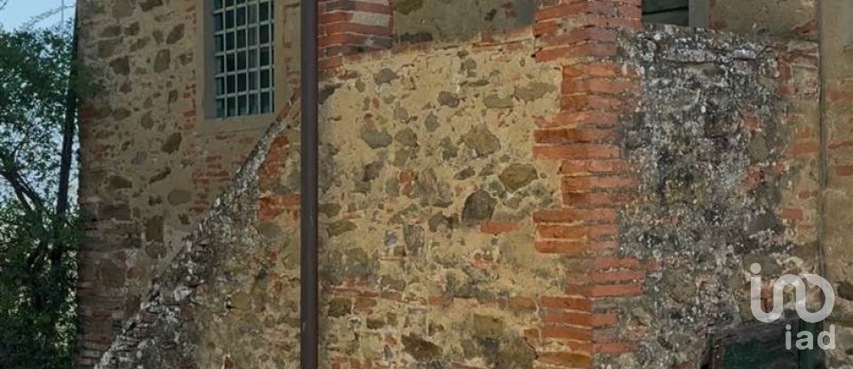 Casa indipendente 20 locali di 1.180 m² in Bucine (52020)