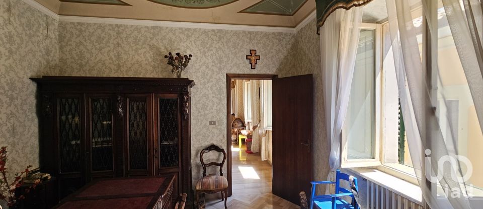Appartamento 9 locali di 200 m² a Osimo (60027)