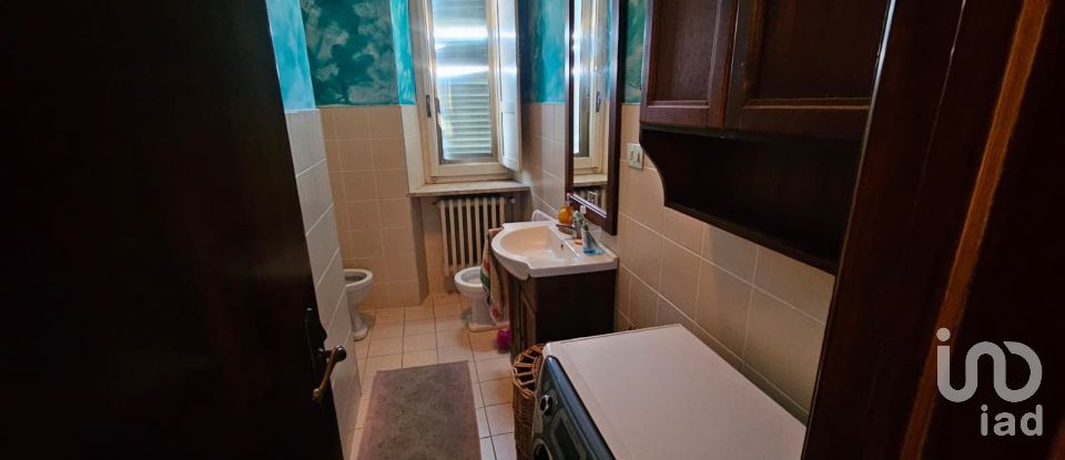 Appartamento 9 locali di 200 m² a Osimo (60027)