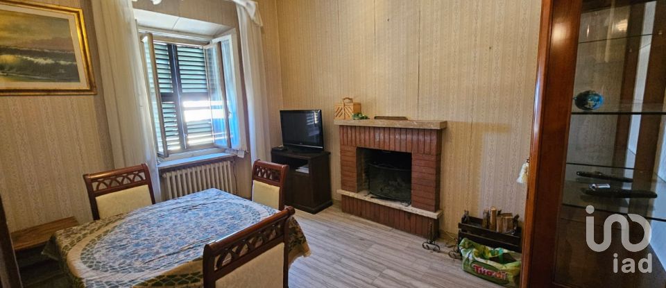 Appartamento 9 locali di 200 m² a Osimo (60027)