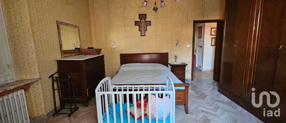 Appartamento 9 locali di 200 m² a Osimo (60027)