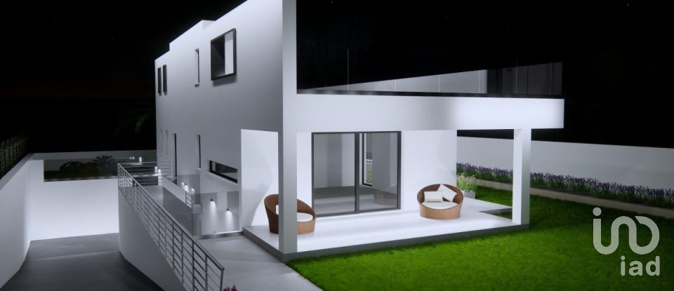 Farm 10 rooms of 307 m² in Palermo (90147)