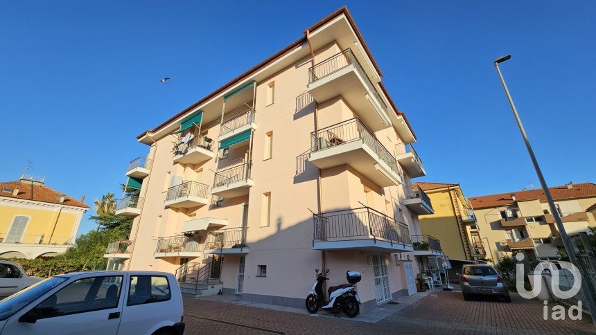 Trilocale di 50 m² a Loano (17025)