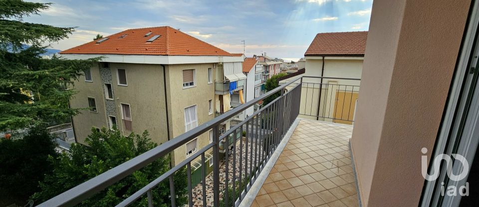 Trilocale di 50 m² a Loano (17025)