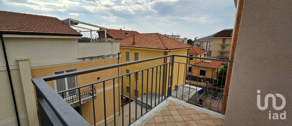 Trilocale di 50 m² a Loano (17025)