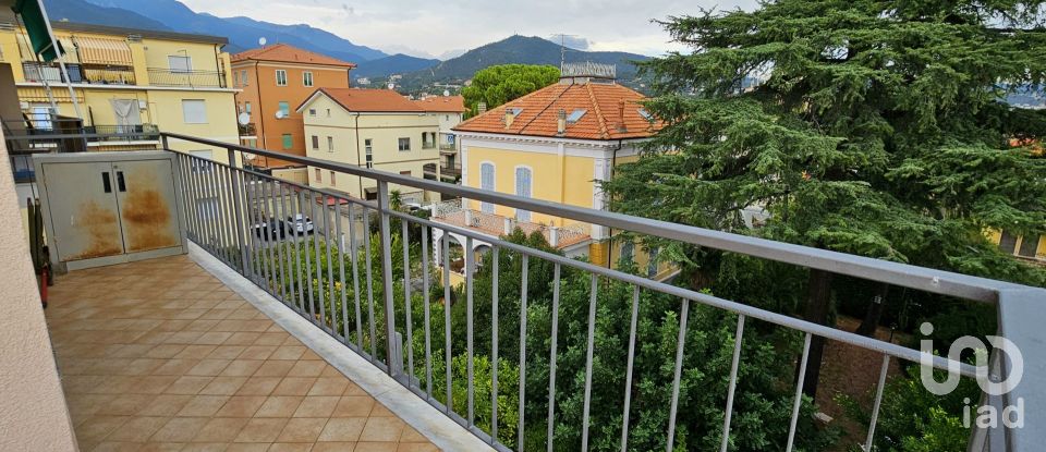 Trilocale di 50 m² a Loano (17025)