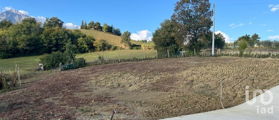 House boat 12 rooms of 329 m² in Castelli (64041)