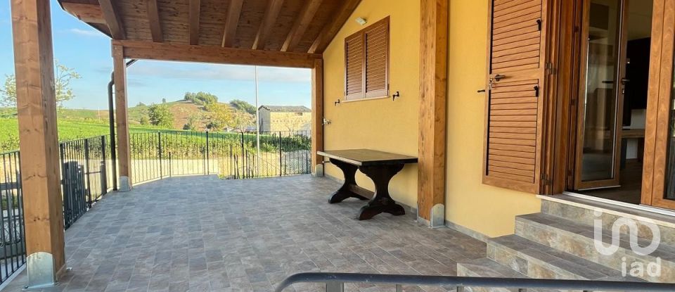 House boat 12 rooms of 329 m² in Castelli (64041)