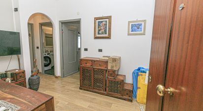 Monolocale di 60 m² a Genova (16151)