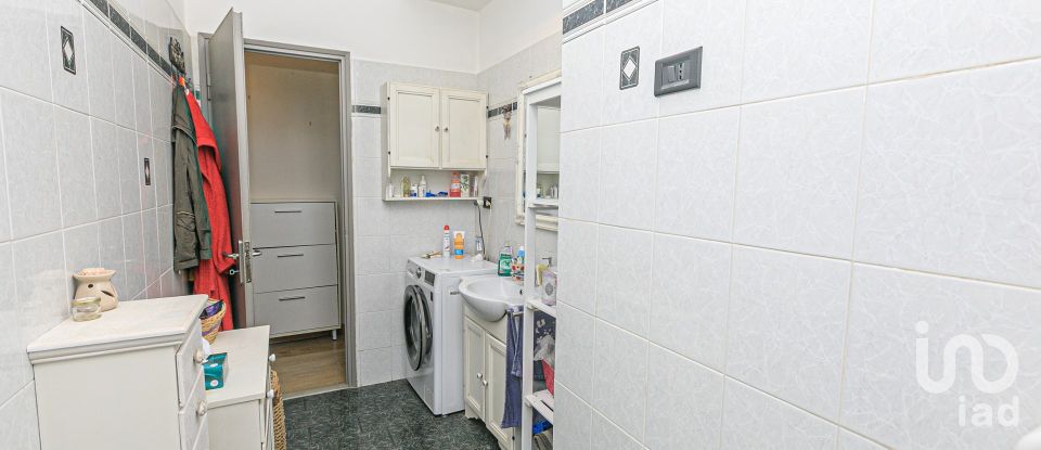 Monolocale di 60 m² a Genova (16151)