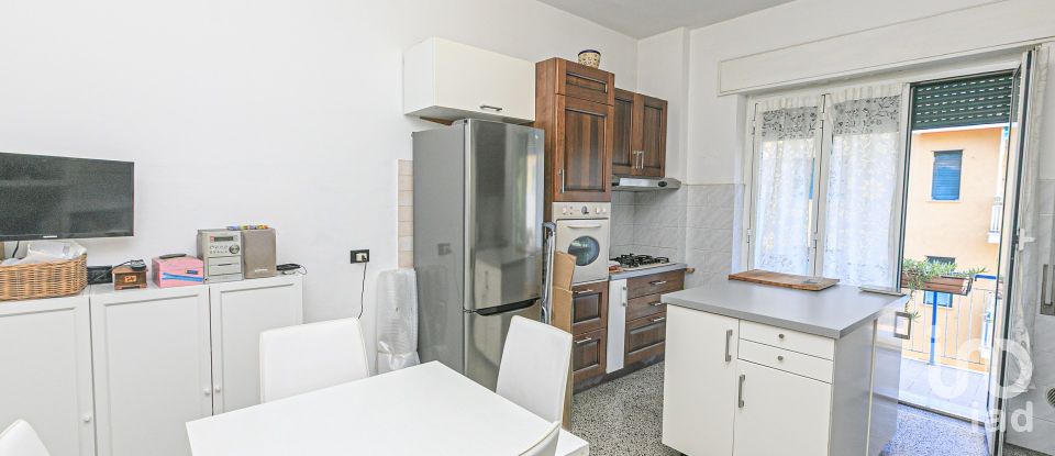 Monolocale di 60 m² a Genova (16151)