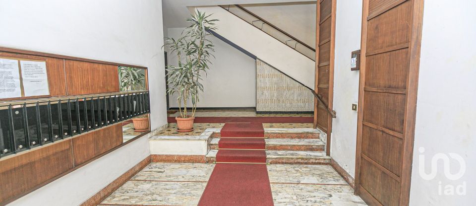 Monolocale di 60 m² a Genova (16151)