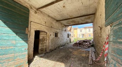 Costruzione di 900 m² in Asola (46041)